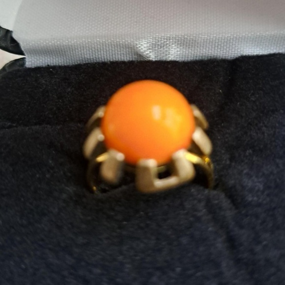 Vintage Gold Tone Orange Cabochon Statement Ring Sunburst Design Cocktail Ring